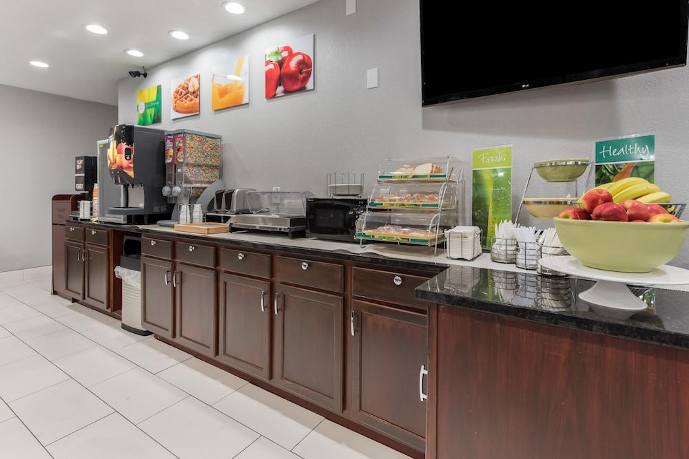 Quality Inn & Suites Цинциннати Экстерьер фото