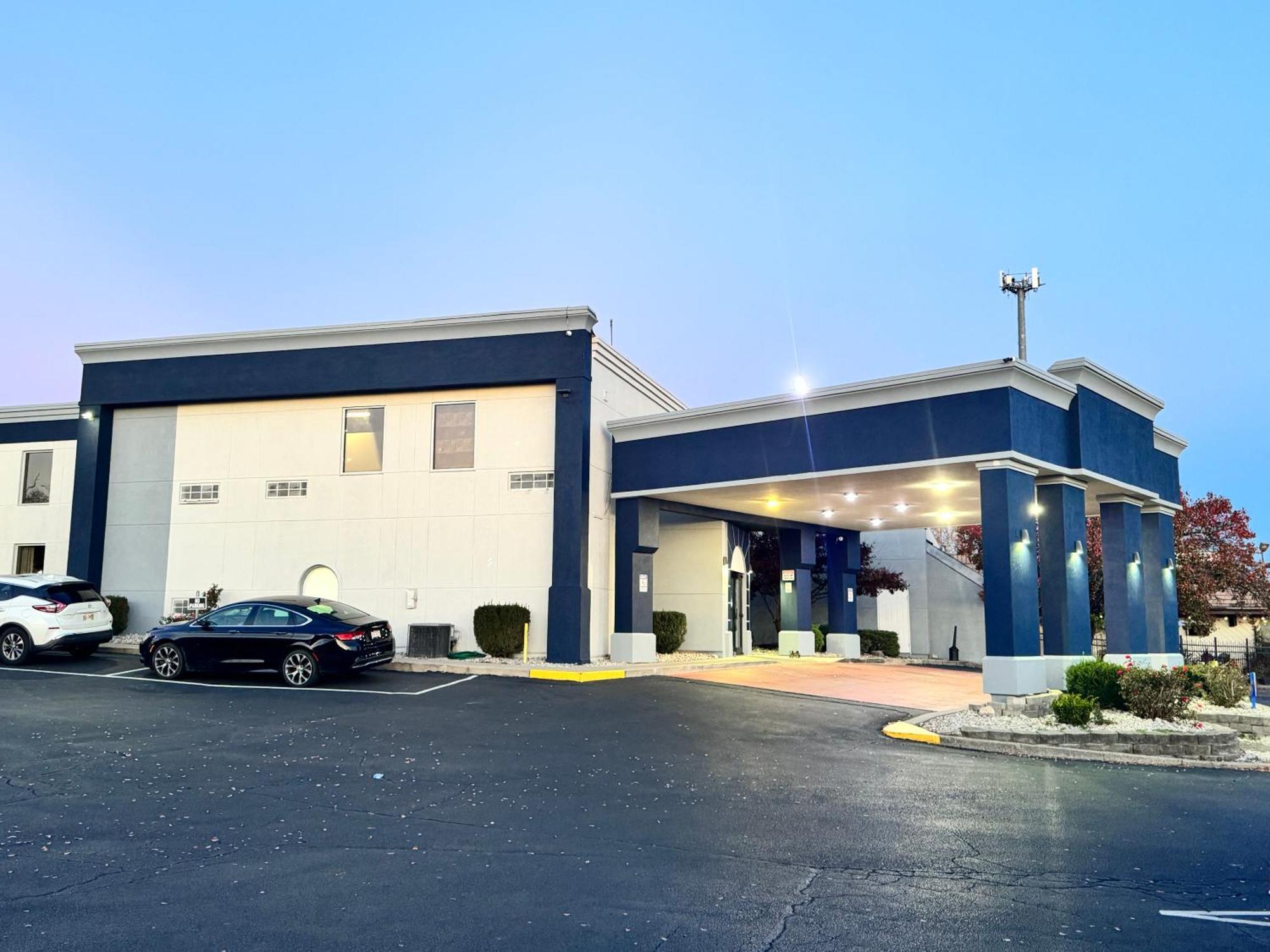Quality Inn & Suites Цинциннати Экстерьер фото
