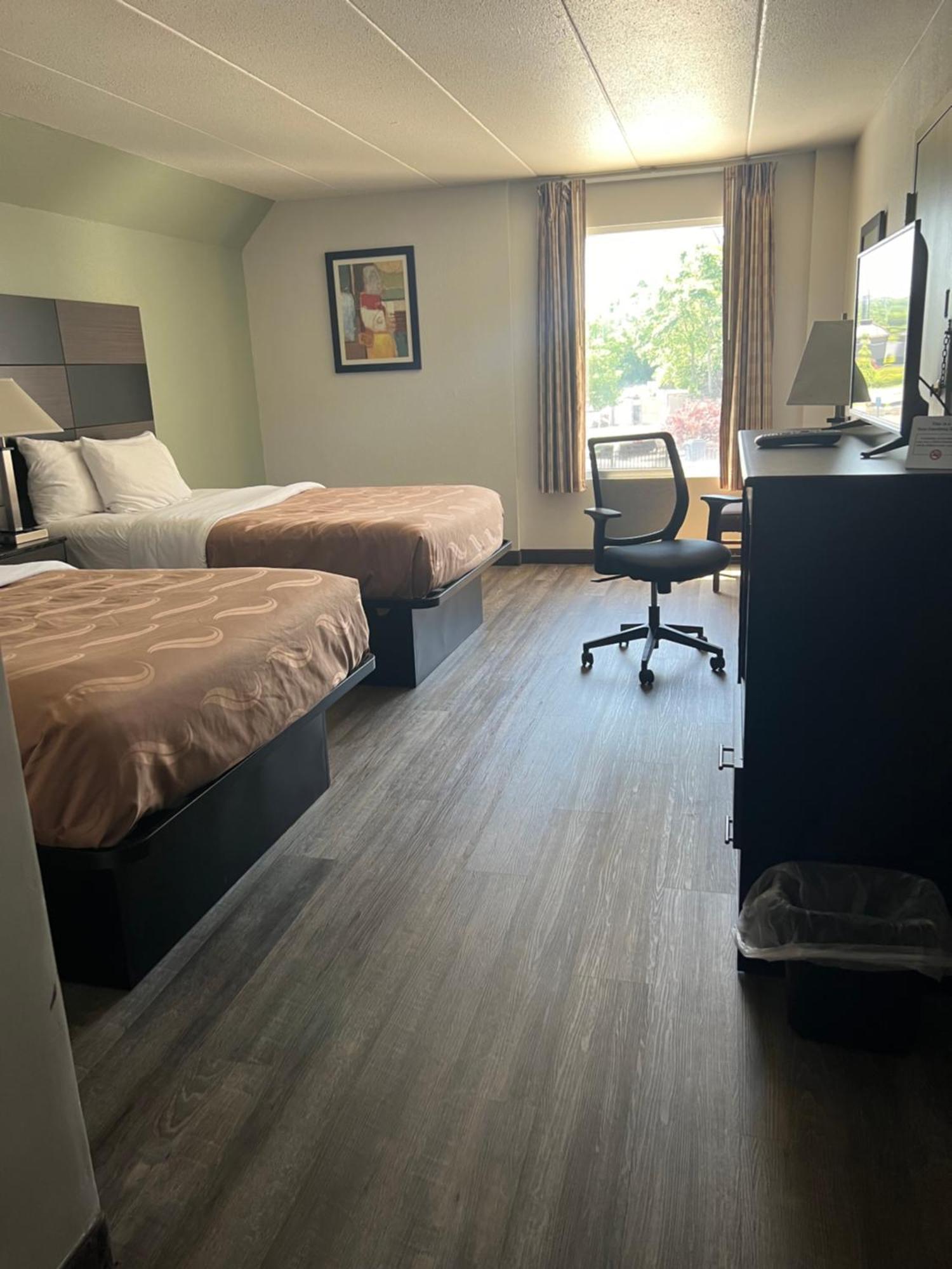 Quality Inn & Suites Цинциннати Экстерьер фото